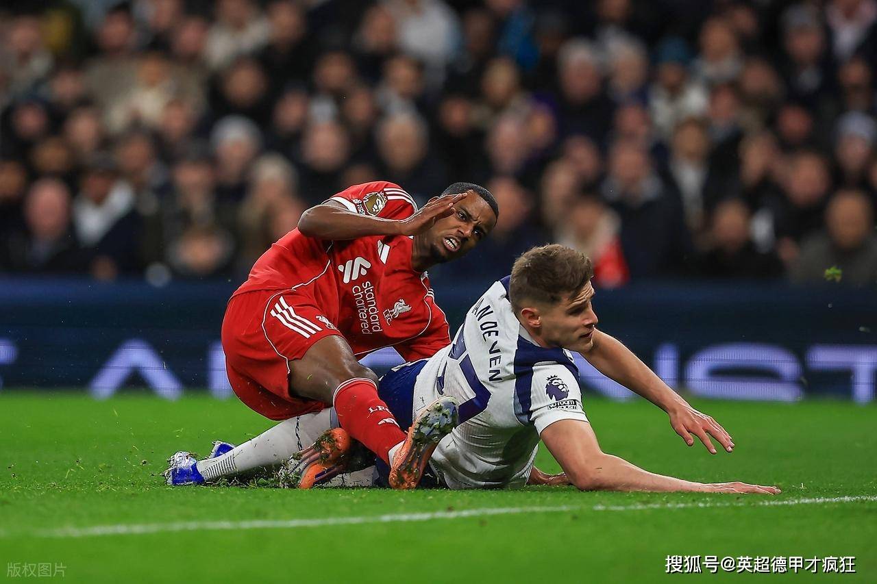 世界杯竞猜-利物浦伊萨克腓骨骨折！非洲后裔小腿纤细！阿森纳萨卡也要省着用