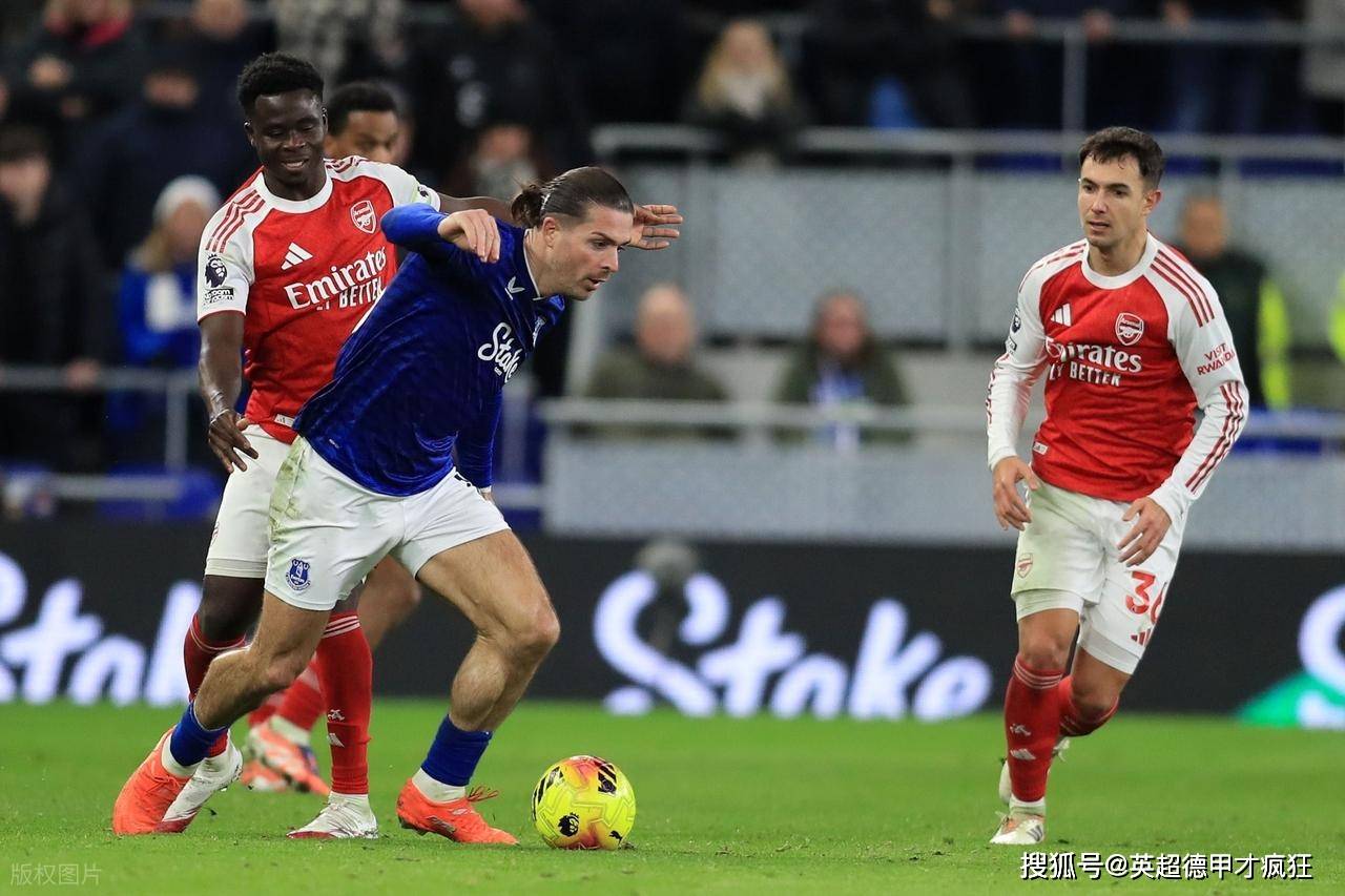 世界杯竞猜-利物浦伊萨克腓骨骨折！非洲后裔小腿纤细！阿森纳萨卡也要省着用